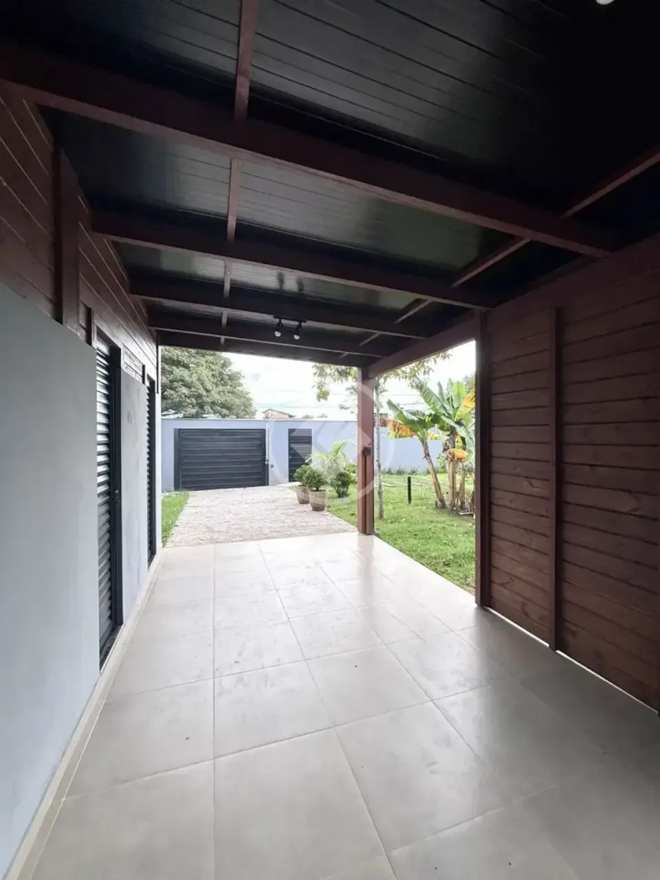 JS-CASA TÉRREA COM AMPLO TERRENO NO RIO VERMELHO | FLORIANÓPOLIS - Foto 3