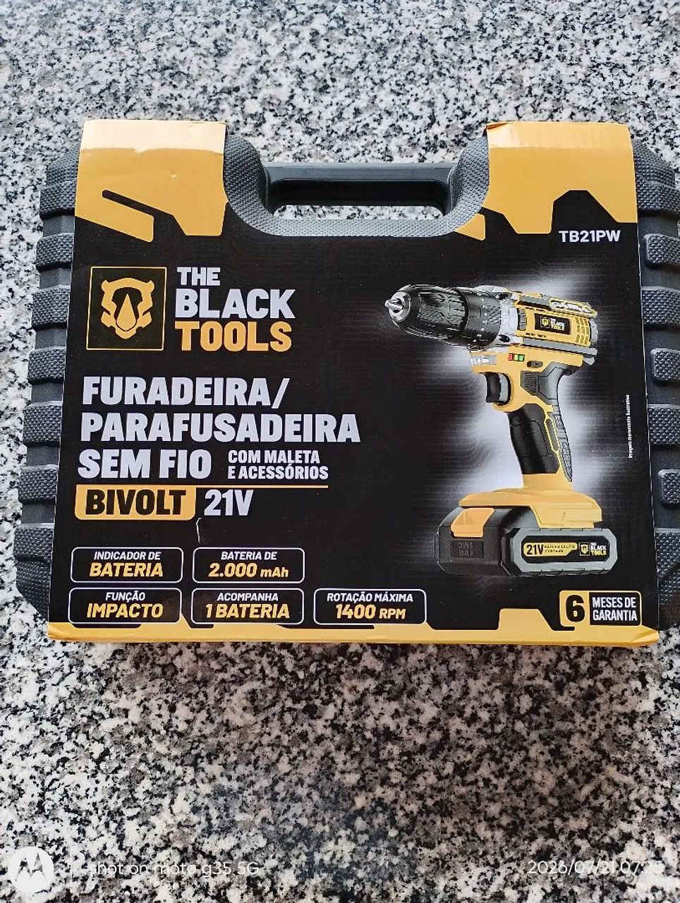 Furadeira e parafusadeira nova
