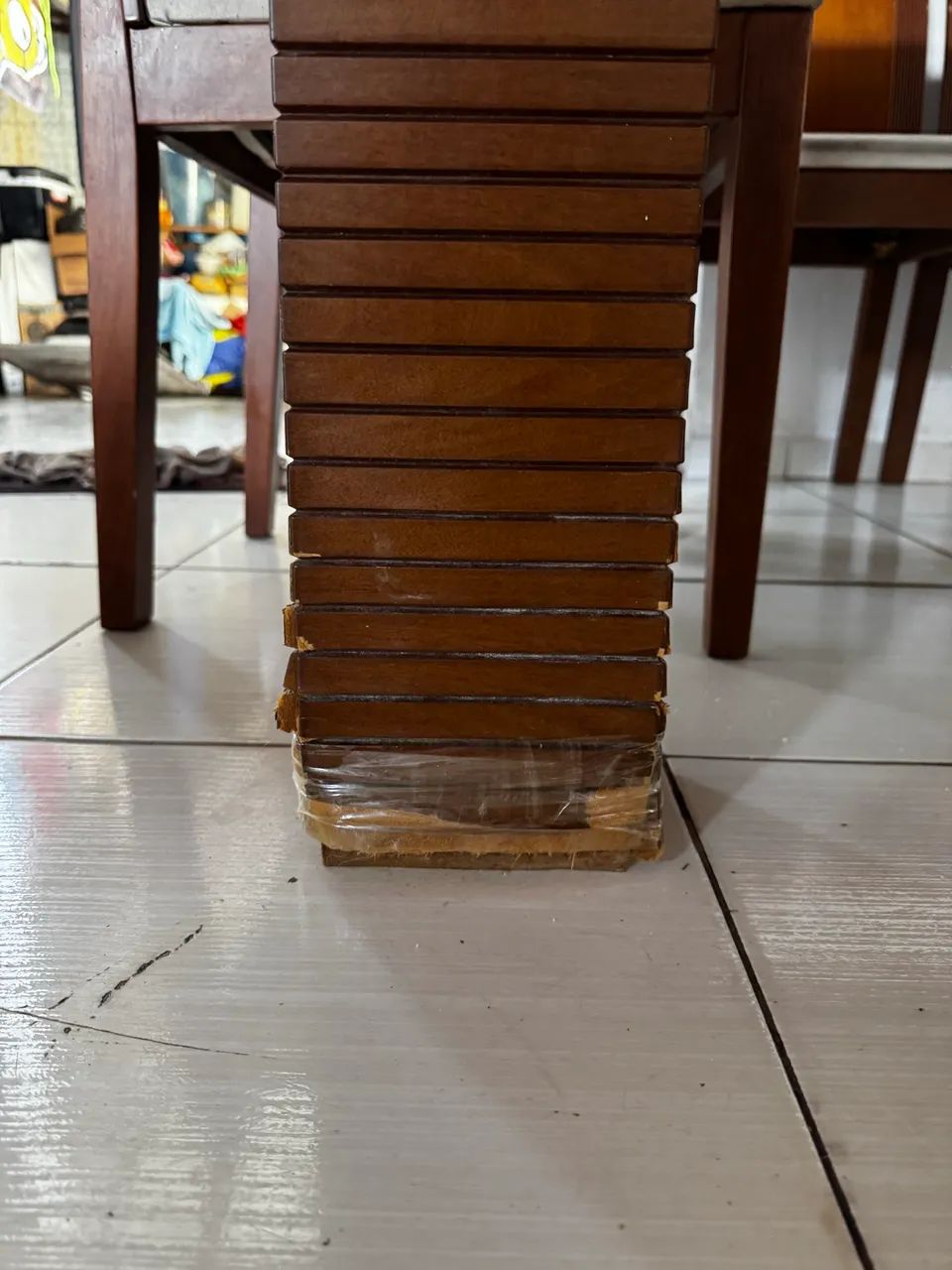 Mesa de jantar com 6 cadeiras  - Foto 2