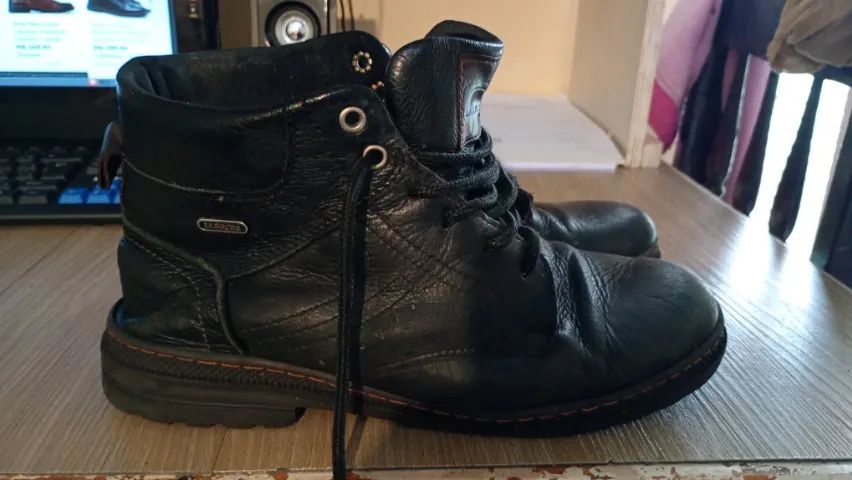 Bota de couro Laroche Nº40