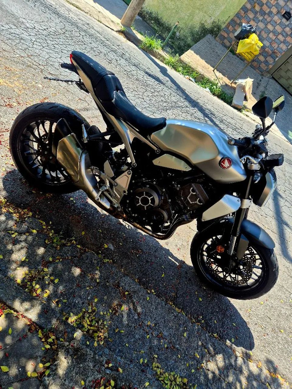 CB1000R