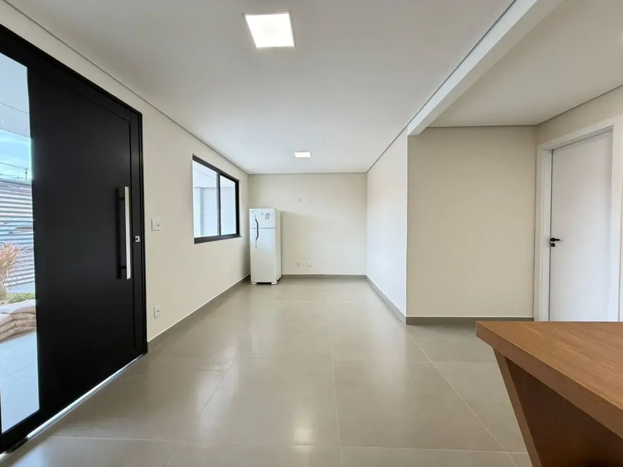 Casa linear com 3 quartos sendo1 suíte 2 banheiros 2 vagas - Foto 5