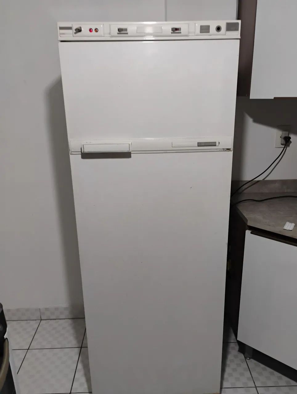 Freezer vertical Brastemp 310L. 