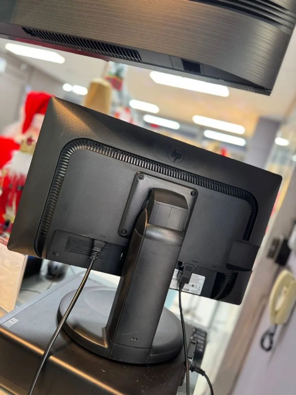 Monitor HP   Modelo: HSTND-4031- G 19? polegadas  Led 60Hz  Preto  Seminovo  (3 meses de g - Foto 3