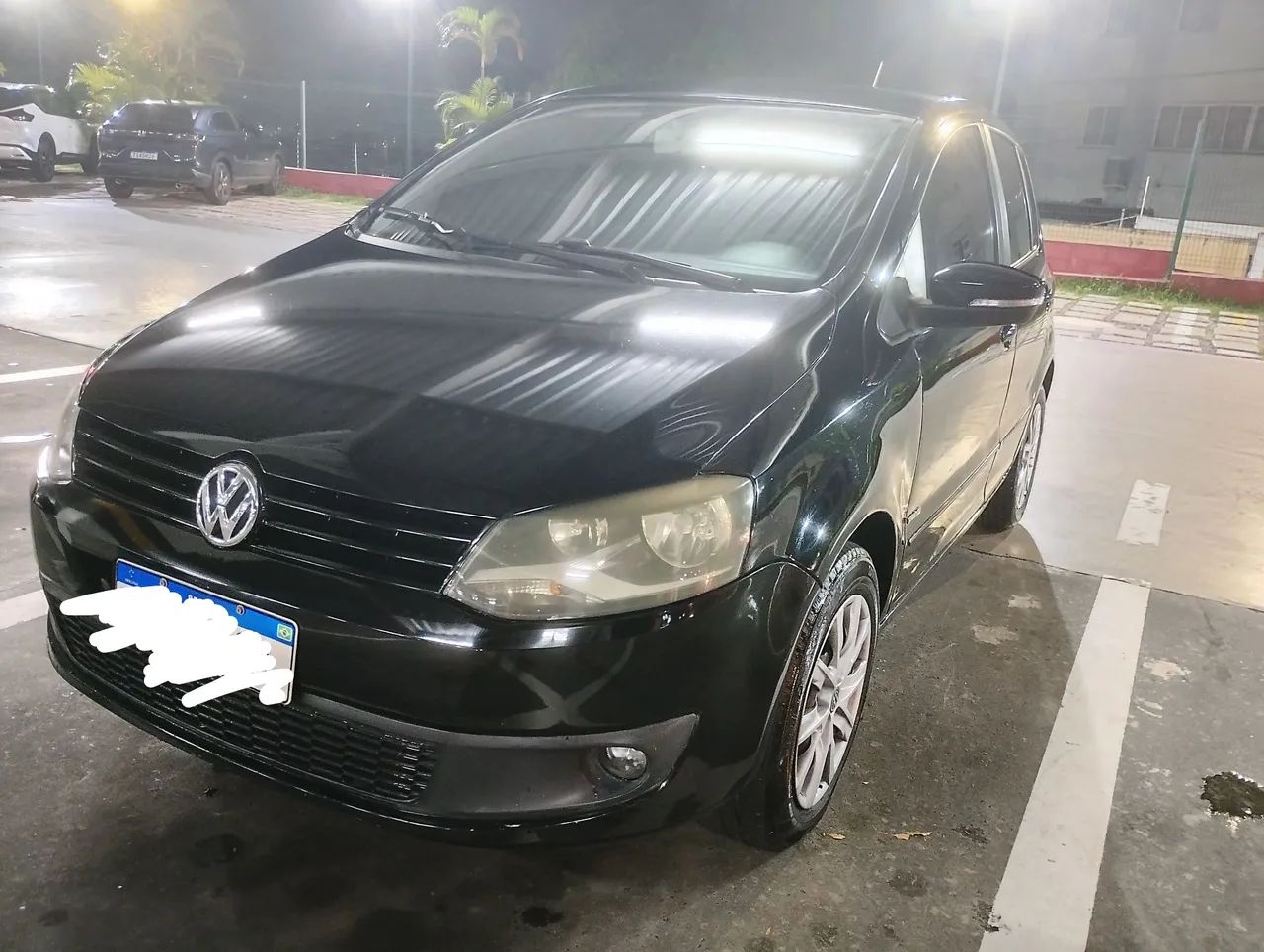 Volkswagen Fox Fox 1.0 Mi Total Flex 8V 3p 2014