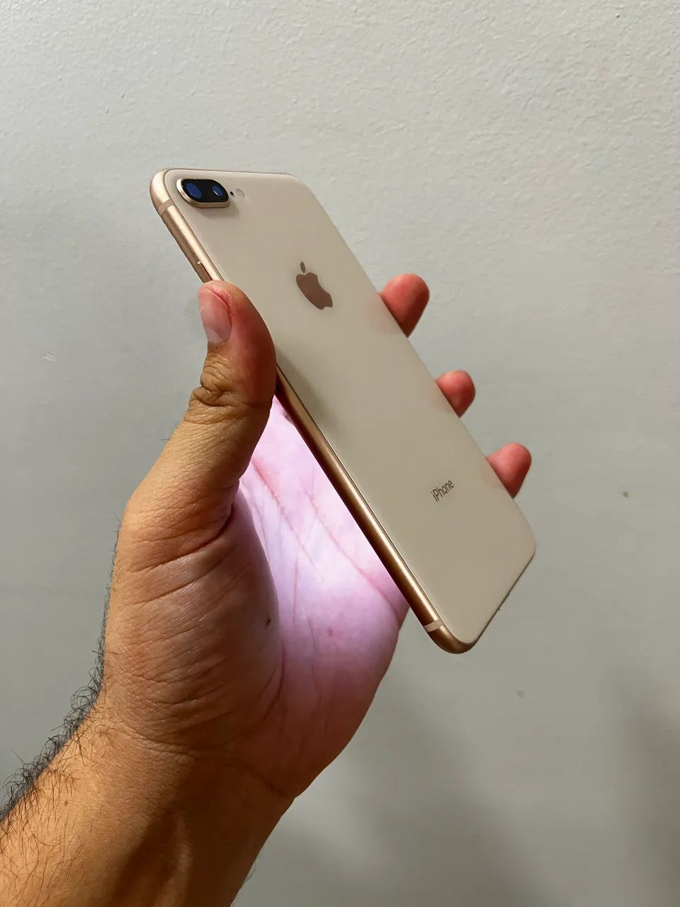 IPHONE 8 PLUS 64GB - Foto 2