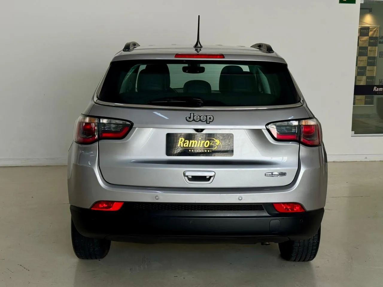 Jeep Compass Longitude 2.0 4X2 Flex 16V Aut. 2019 - Foto 4