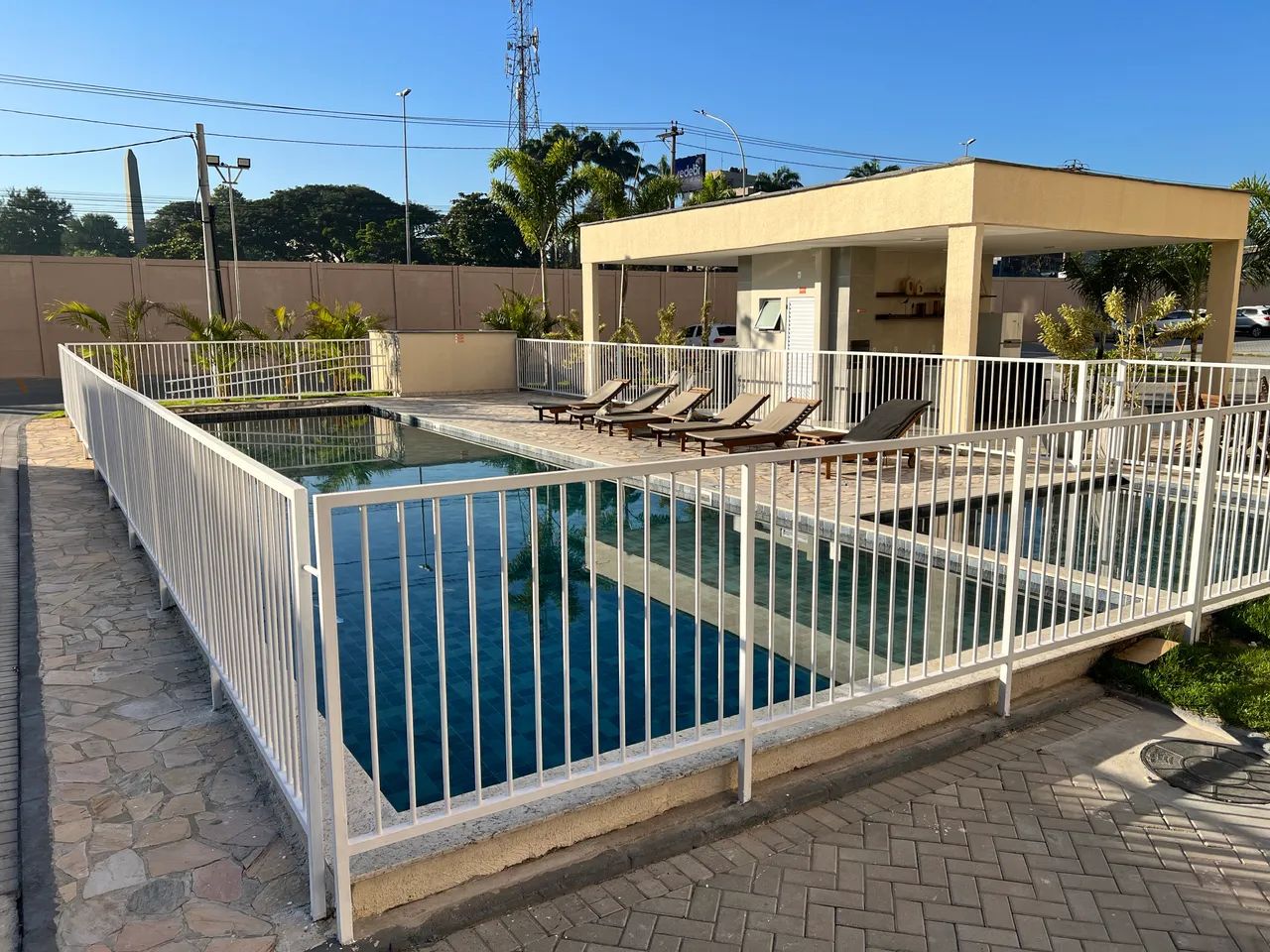 Apartamento Condomínio Solar dos Canários.