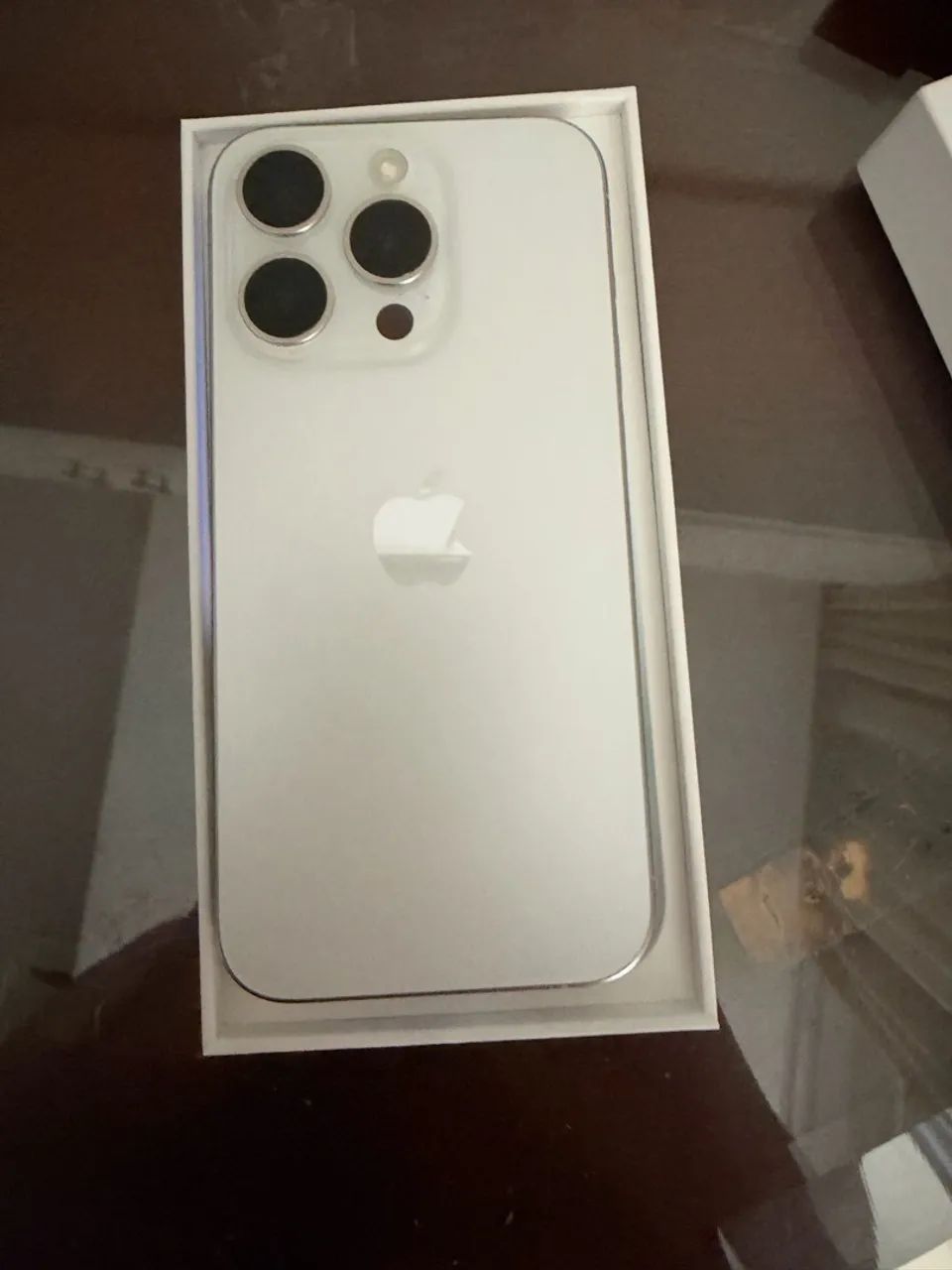 iPhone 15 Pro - Foto 2
