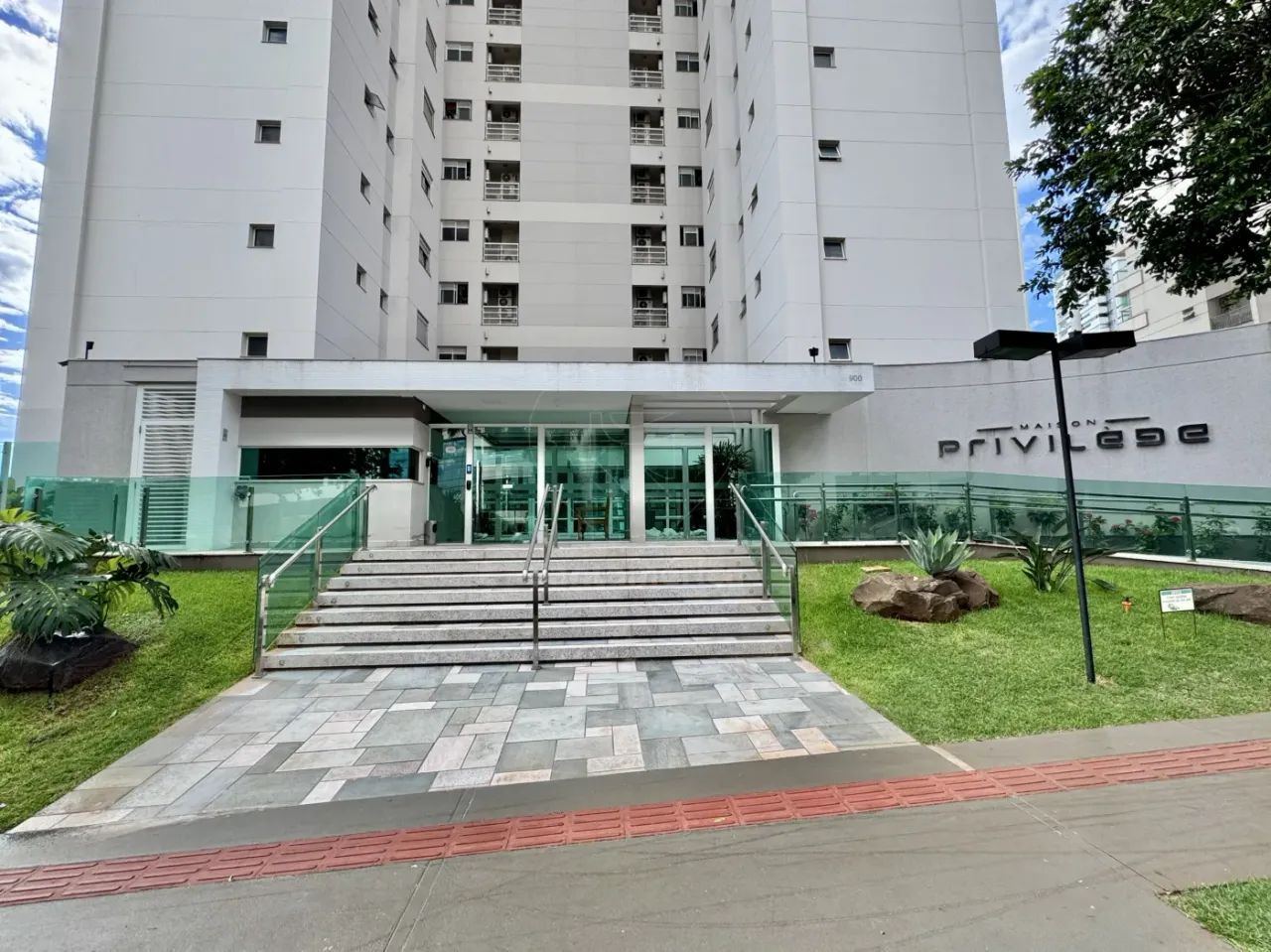 Apartamento de alto padrão para Locação e Venda no Edifício Maison Privilege, Gleba palhan