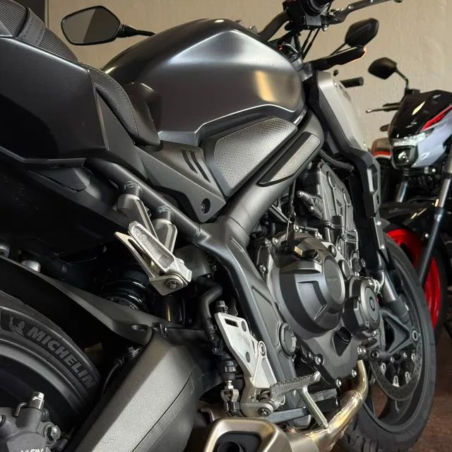CB 650R -- MANUAL E CHAVE RESERVA - Foto 5