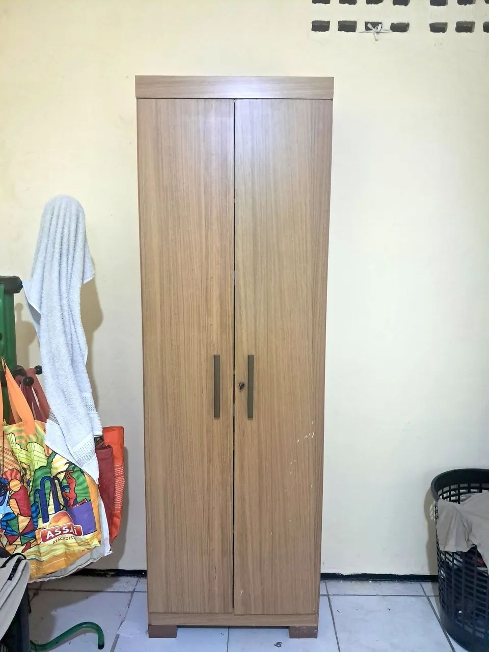 Armário Multiuso 2 Portas (ótimo estado)