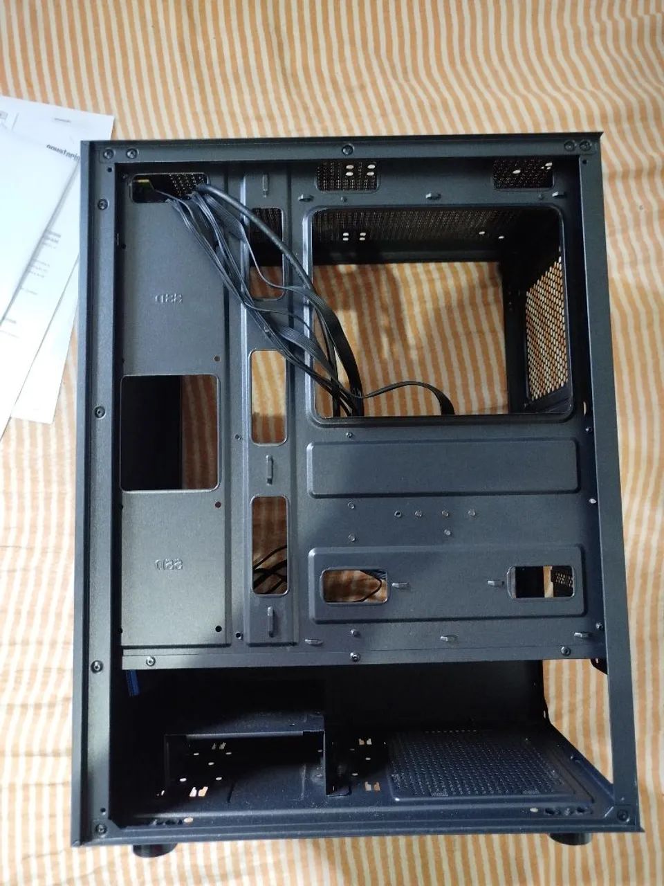 Gabinete aigo darkflash  - Foto 2