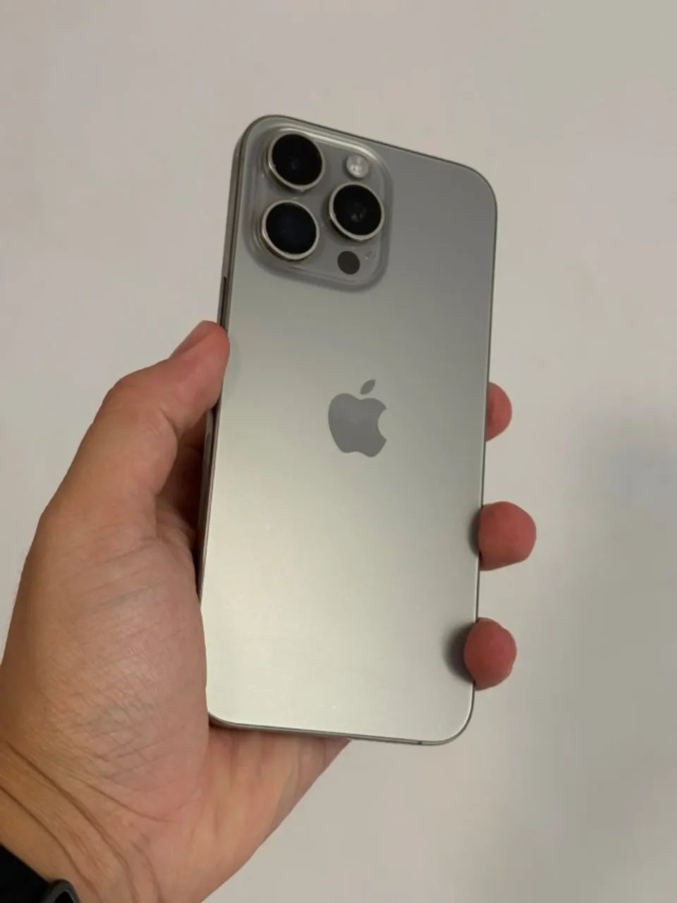 Apple iPhone 15 Pro Max - 256Gb (Excelente Estado)