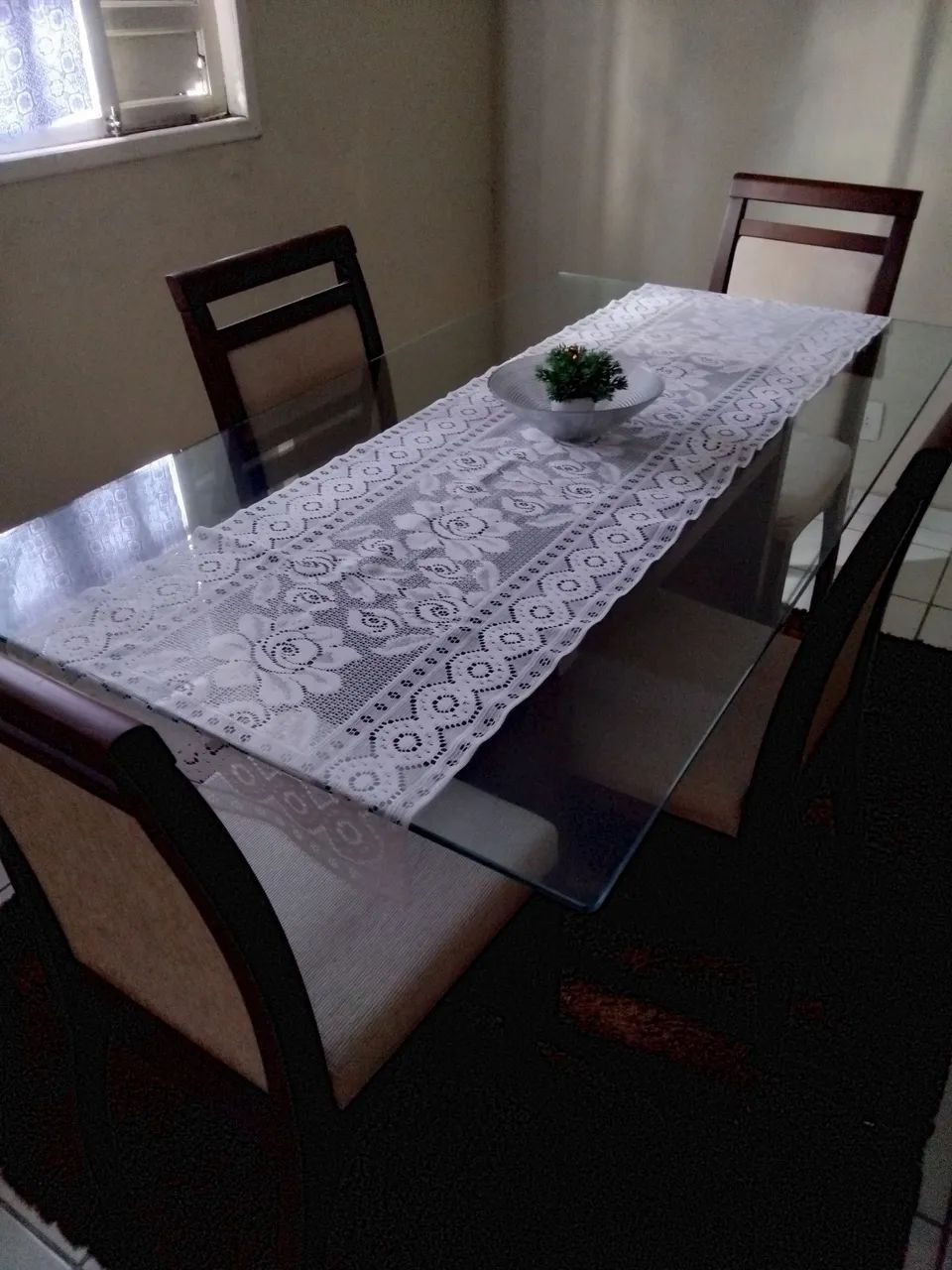 Mesa de vidro/cadeiras4