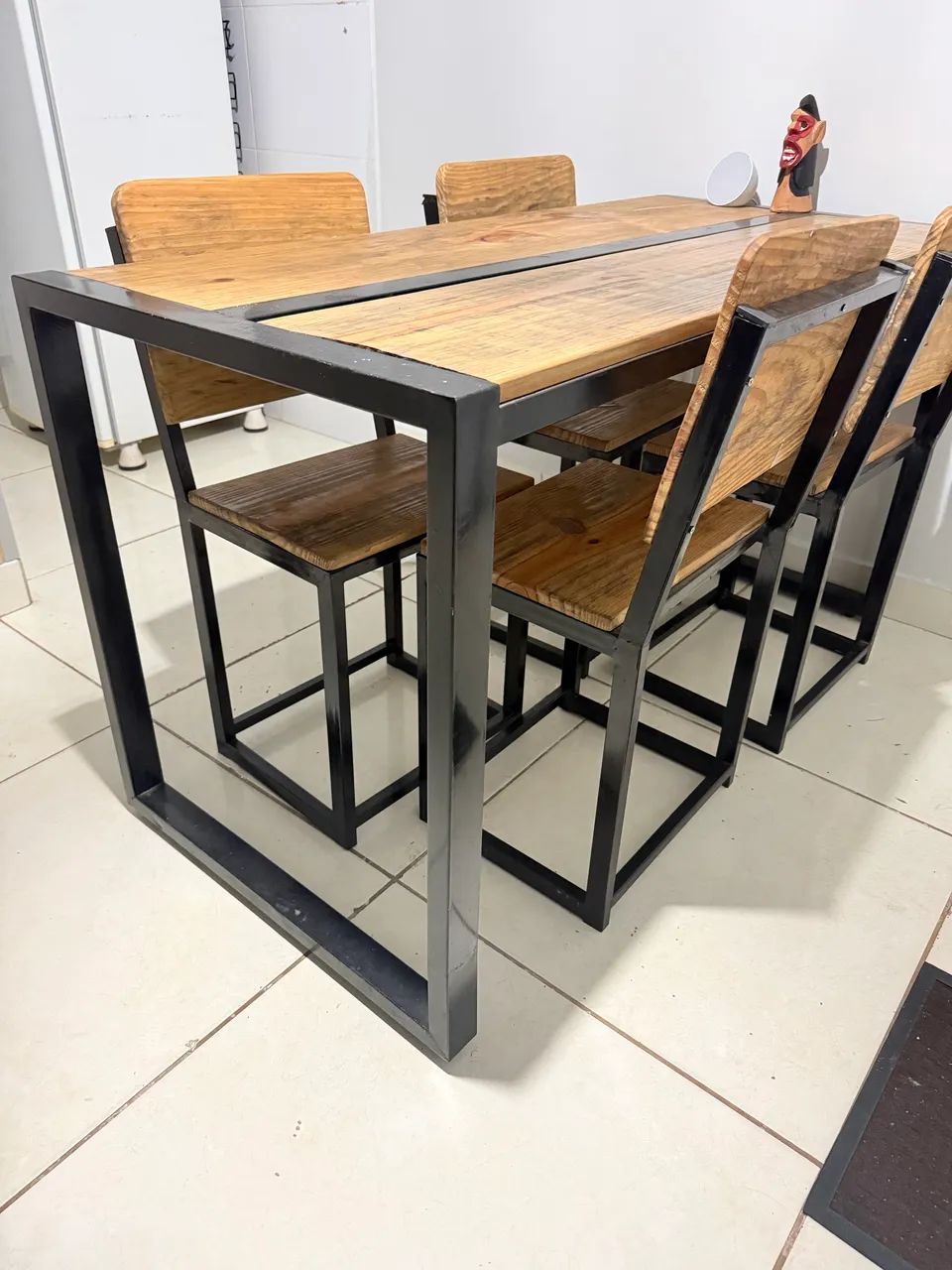 SOLID WOOD DINING TABLE WITH 4 CHAIRS