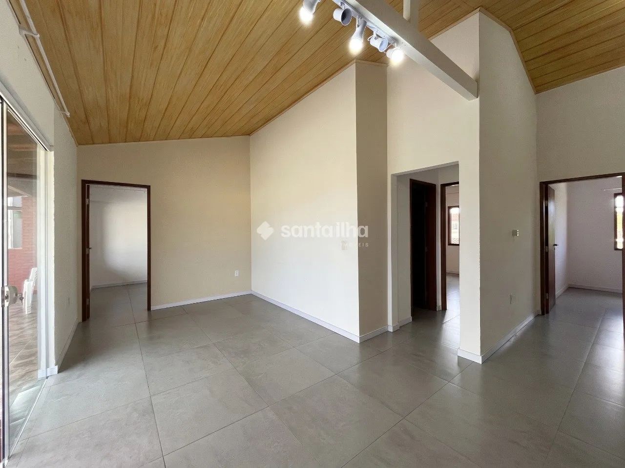 Casa com 3 dormitórios para alugar, 100m² - Ribeirão da Ilha - Florianópolis/SC - Foto 3