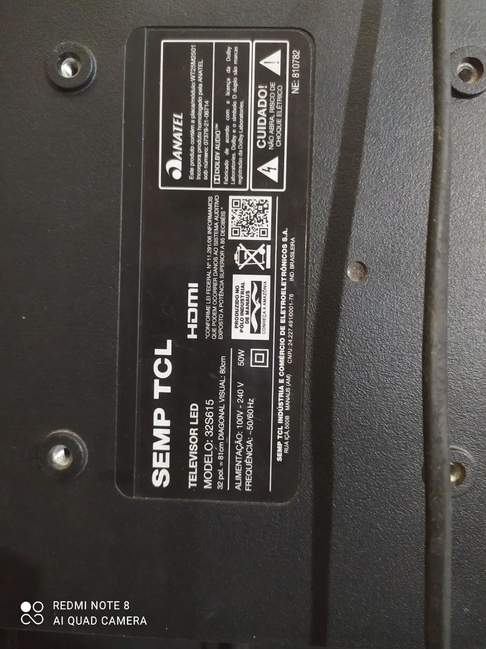 O display descolou e caiu