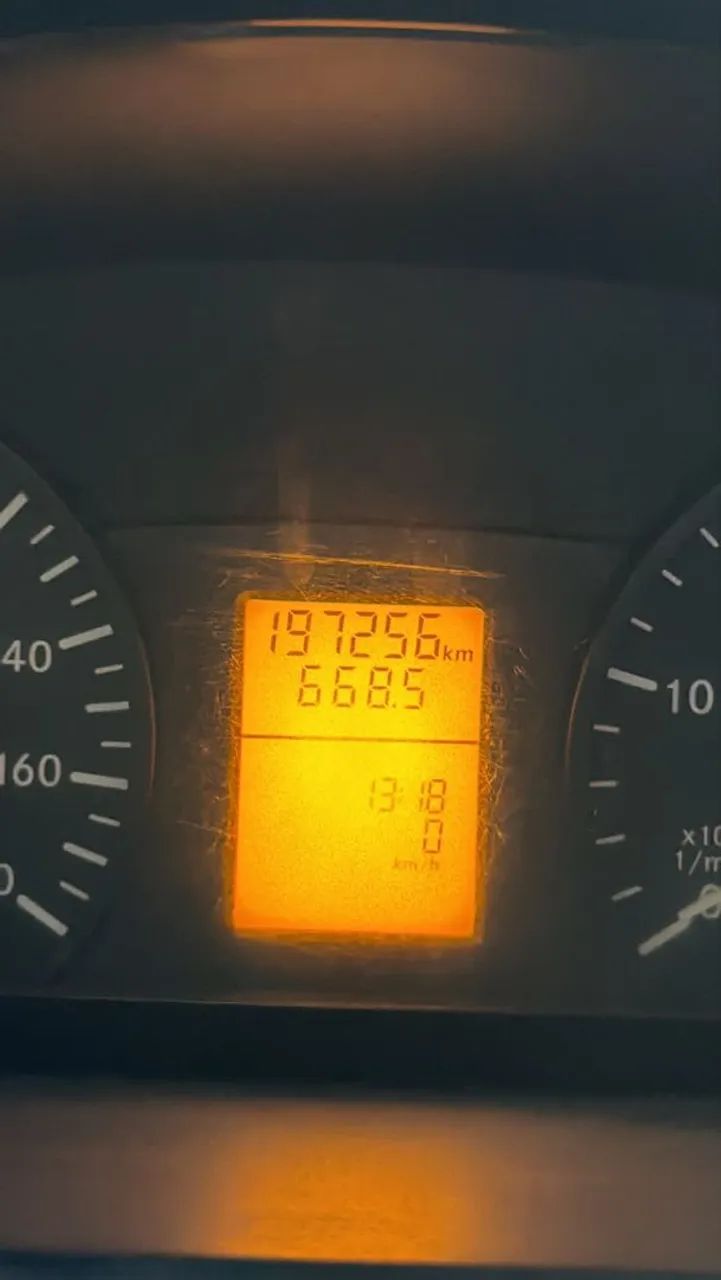 Mercedes-Benz Sprinter Sprinter 311 Furgão Longo 2.2 Dies 2013