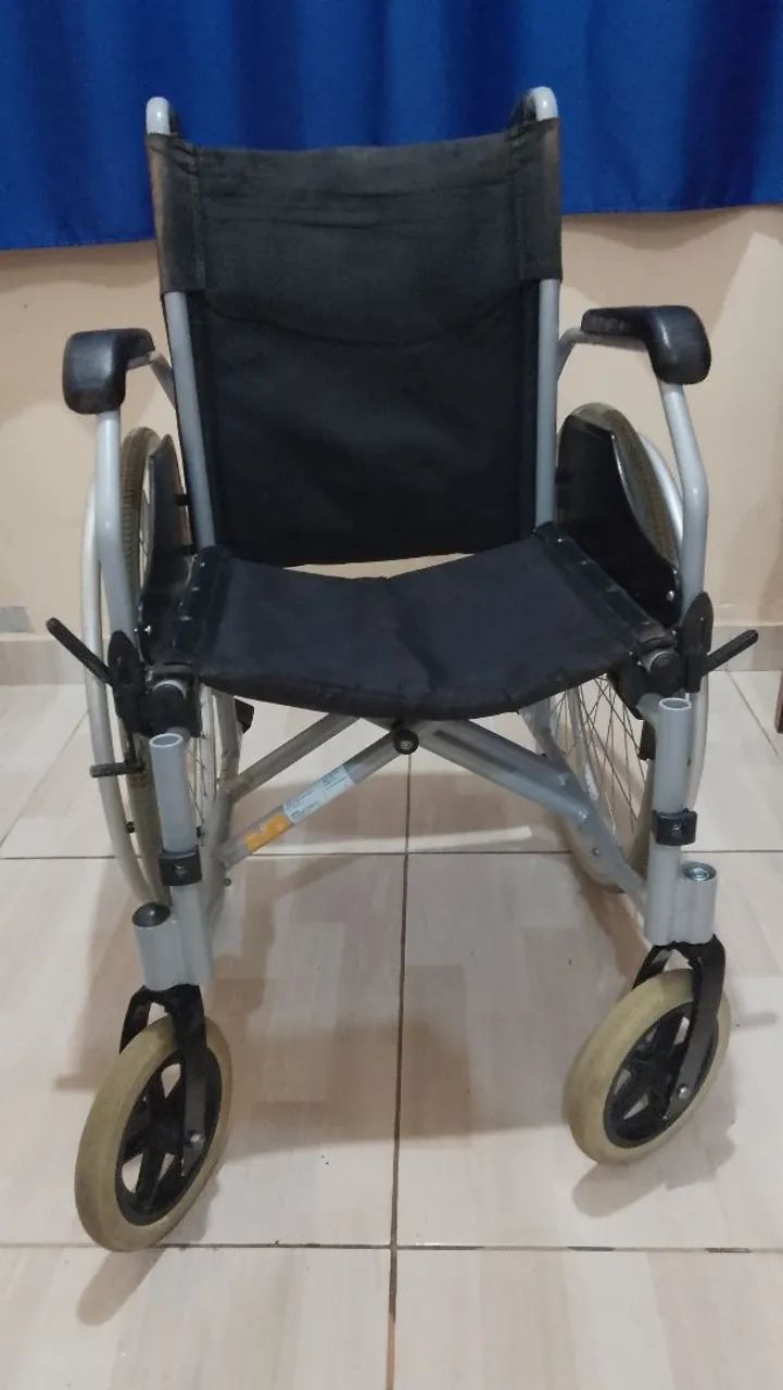 Cadeira de rodas  - Foto 4