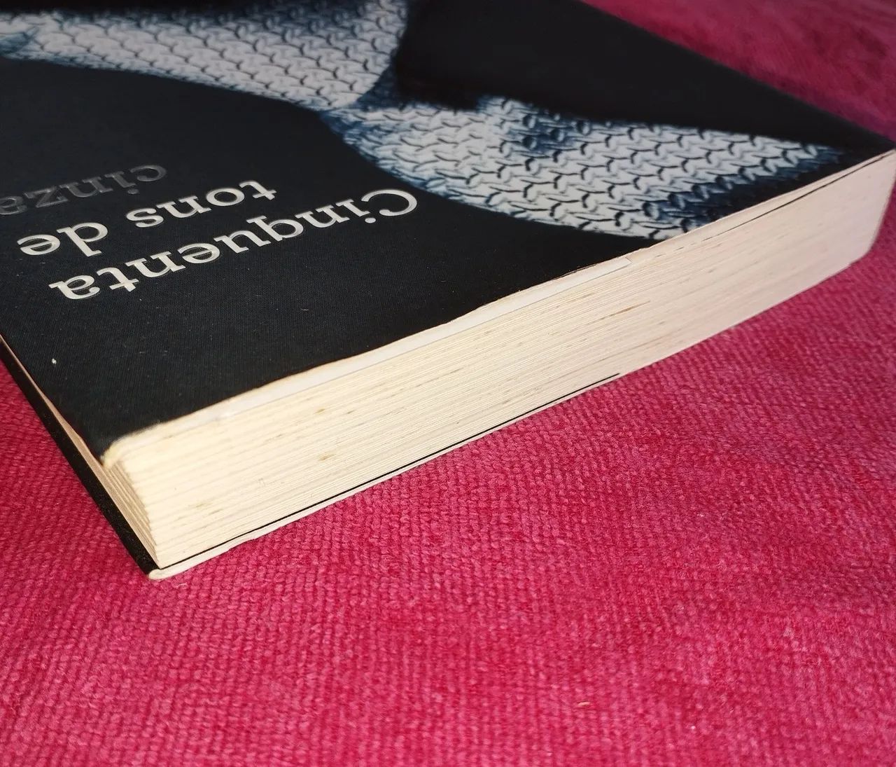 Livro Cinquenta Tons de Cinza  - Foto 5