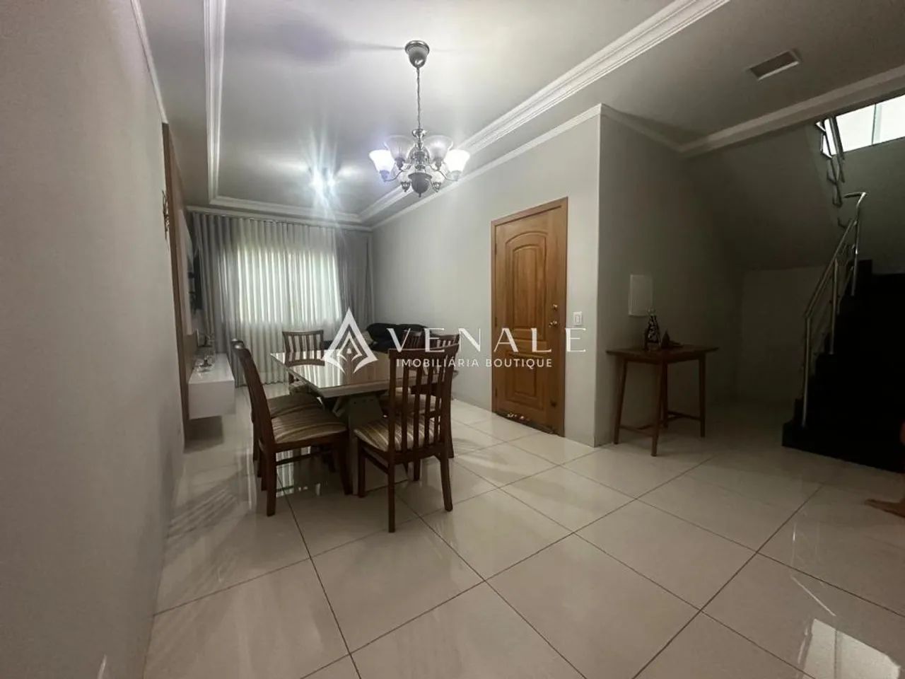 Sobrado à venda em Maringá, Cidade Jardim, com 3 quartos, com 290.28 m² - Foto 5