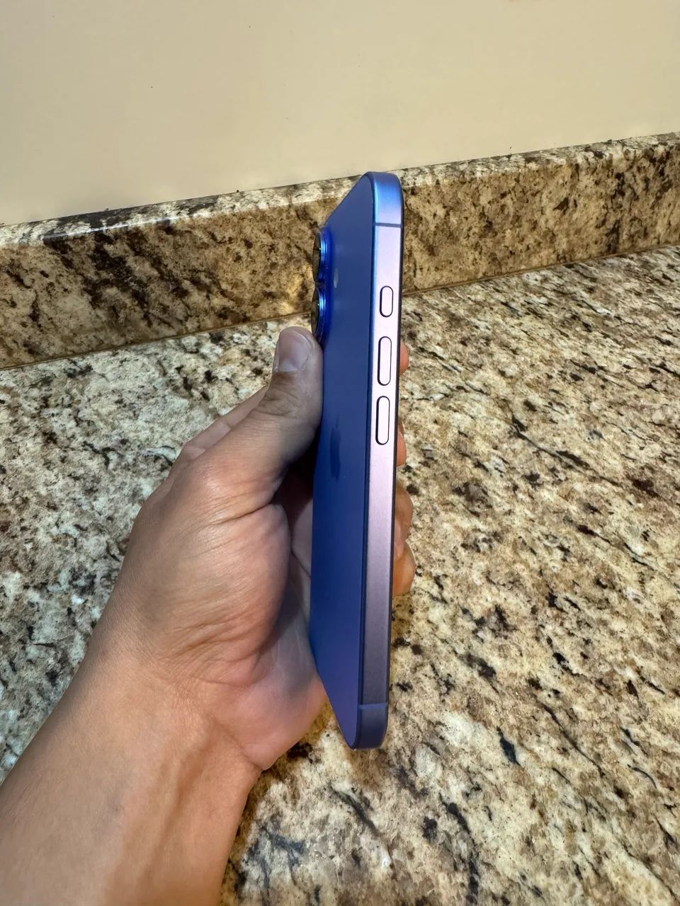 iPhone 16 - 128gb - Novo! - Foto 2