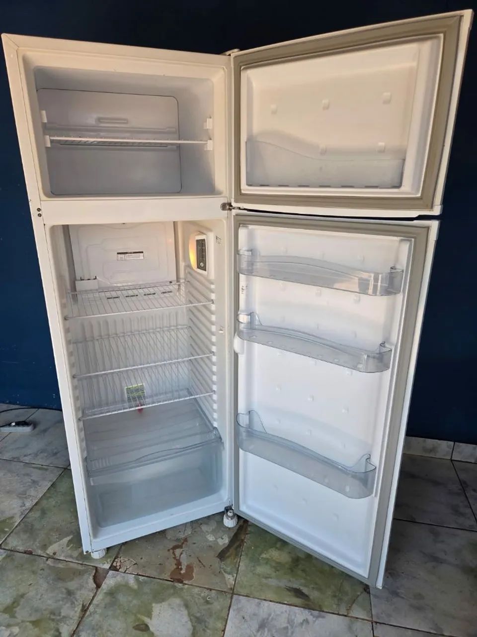 Vendo geladeira Consul  - Foto 2