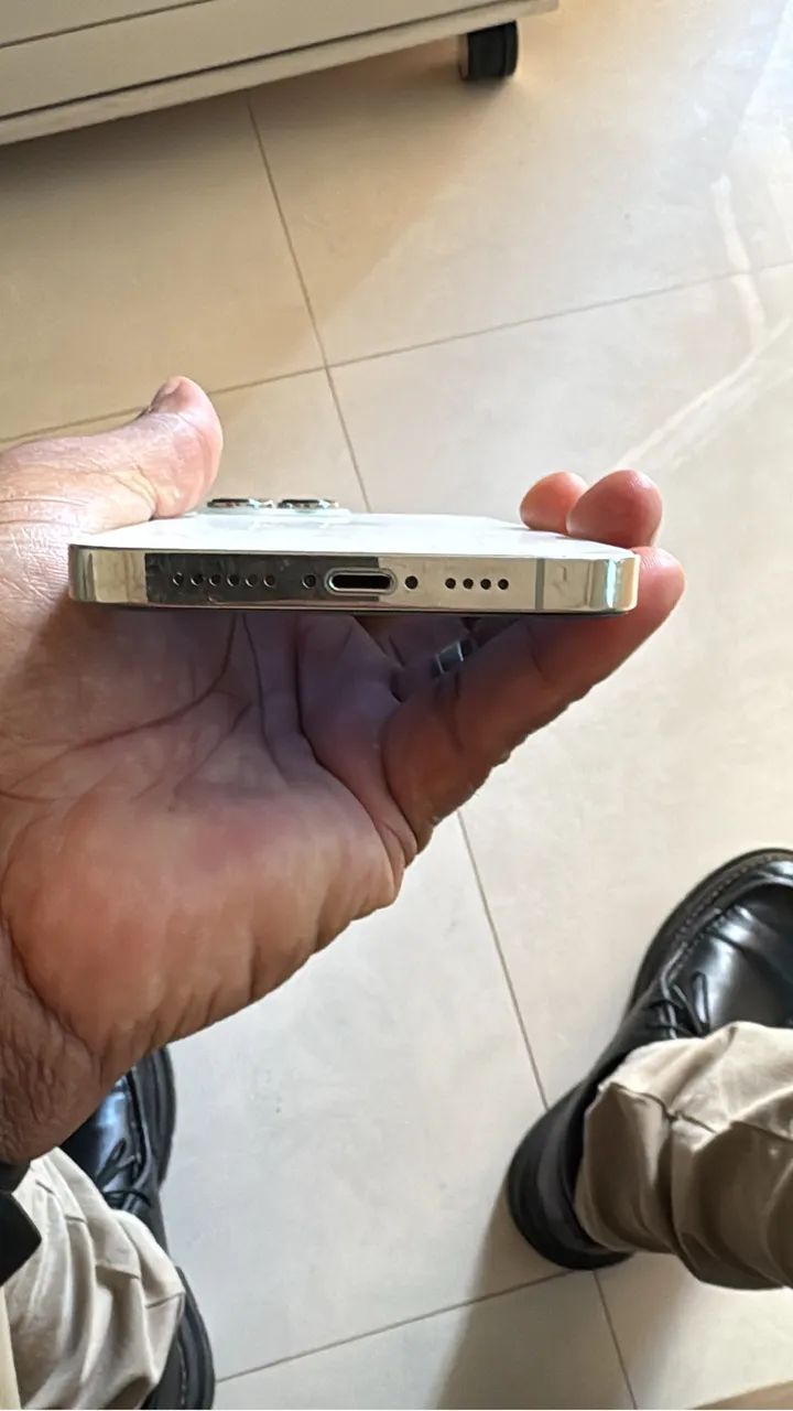 iPhone 13 Pro Max 128 gb com defeito