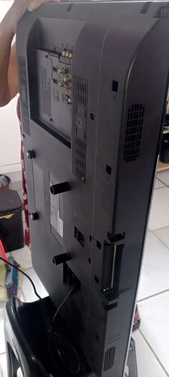 Tv 39 polegadas um lado da tela queimada  - Foto 3