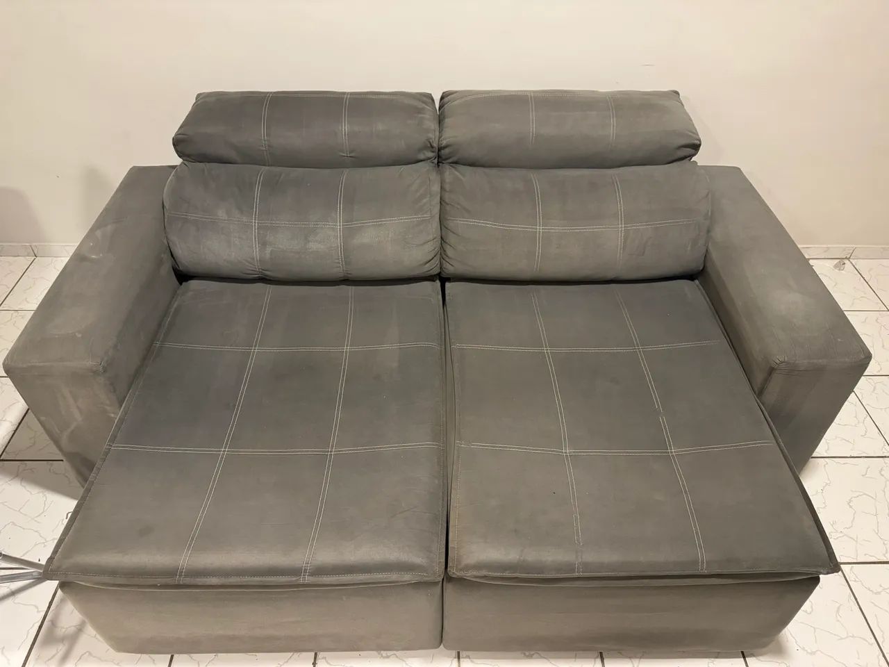 Sofá Retrátil e Reclinável Cinza 2m - Foto 2