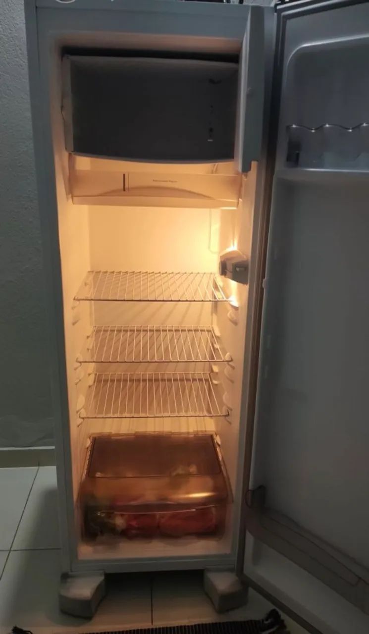 Vende-se Geladeira  - Foto 4