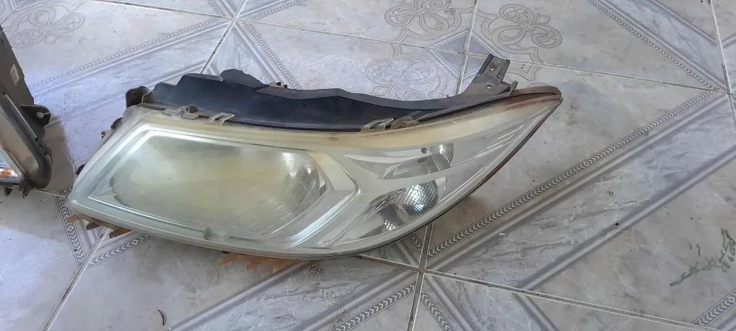 FAROL DIATEIRO E TRAZEIRO DO ONIX E PRISMA 2015 - 