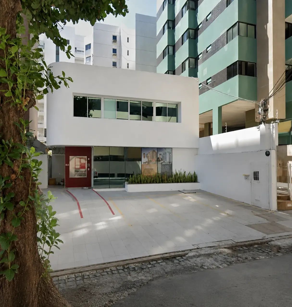 PRÉDIO COMERCIAL NA JATIÚCA