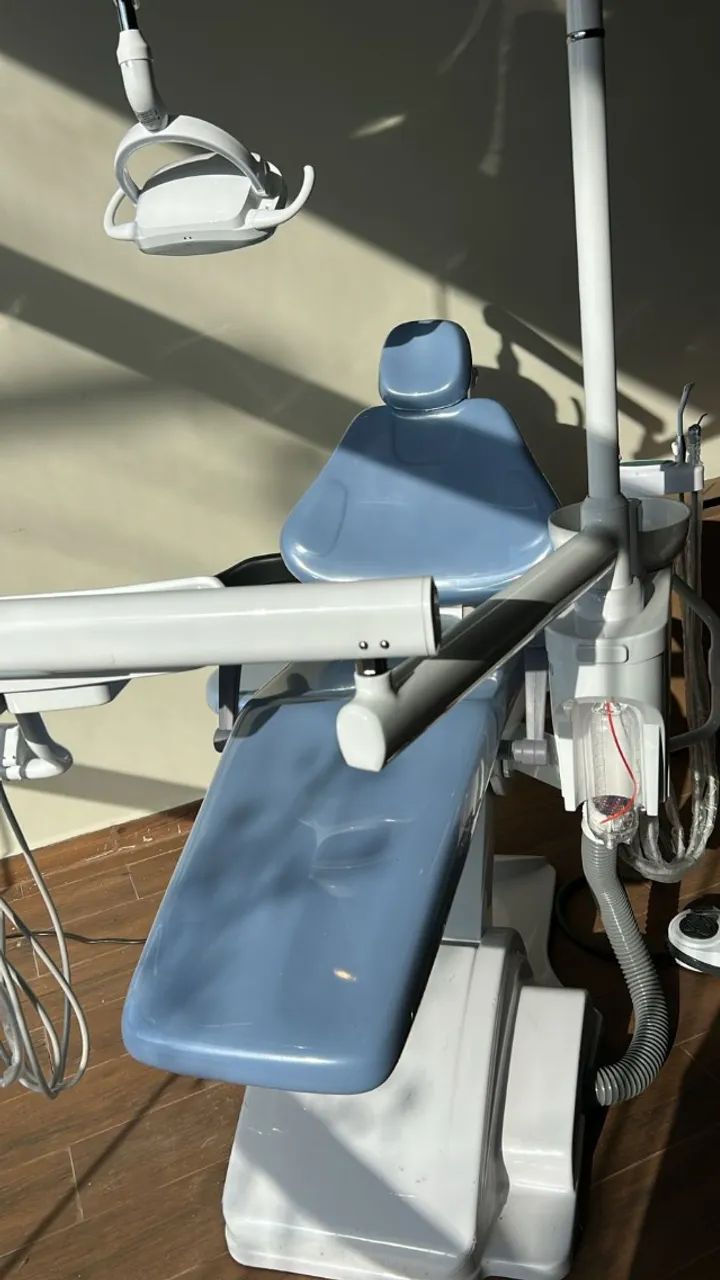 CONSULTORIO ODONTO - CADEIRA ODONTO - ESCOLHE A COR - ULTRASSOM - BOMBA A VACUO INCLUSO