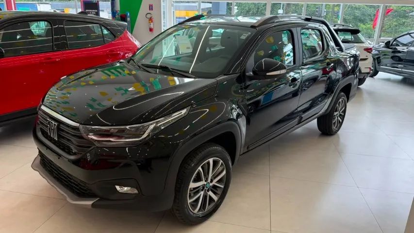 Fiat Strada Volcano 1.3 Flex 8V CD 2027