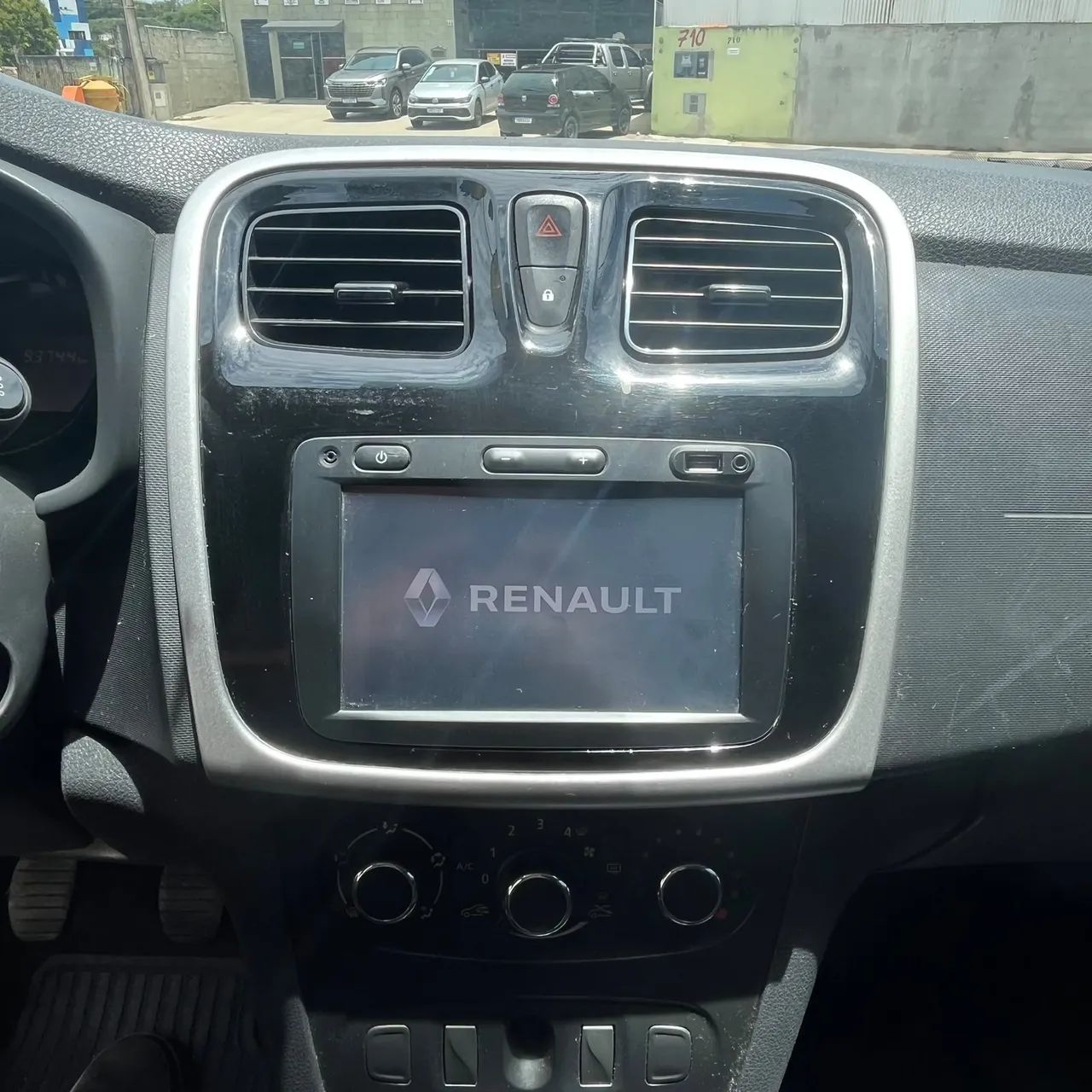 Renault Sandero Expression Flex 1.0 12V 5p, foto 14 de 20