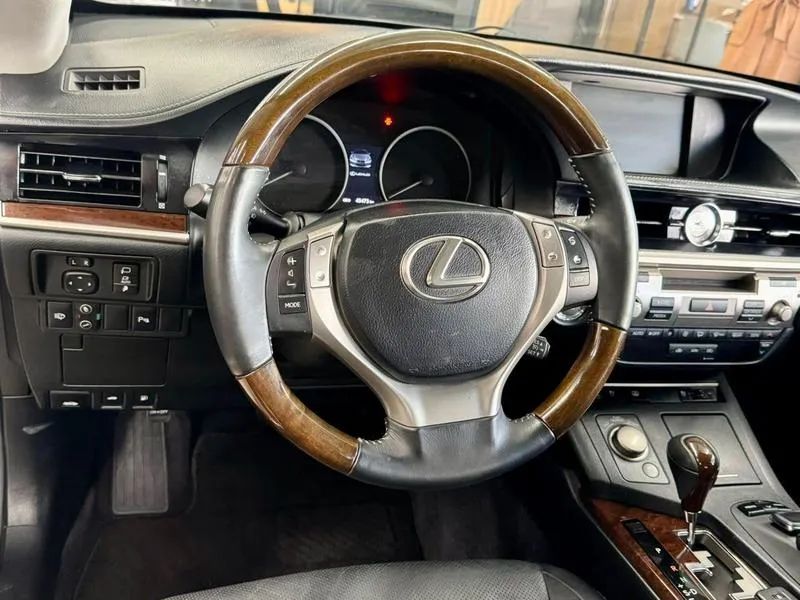 Lexus ES-350 3.5 24V 284cv, foto 8 de 15