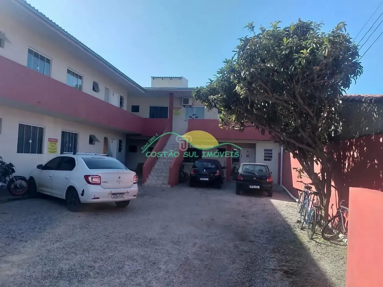 Edificação de alvenaria de dois pavimentos com 8 apartamentos de 1 quarto, 4 por pavimento - Foto 3