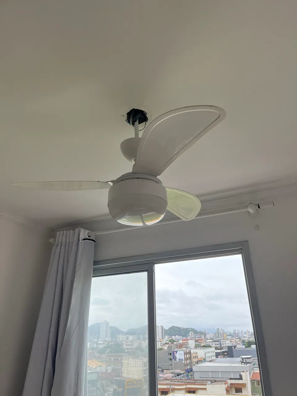 Ventilador de teto com controle  - Foto 3