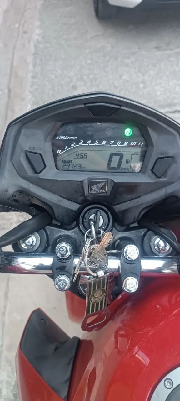 Vende-se MOTO CG 160