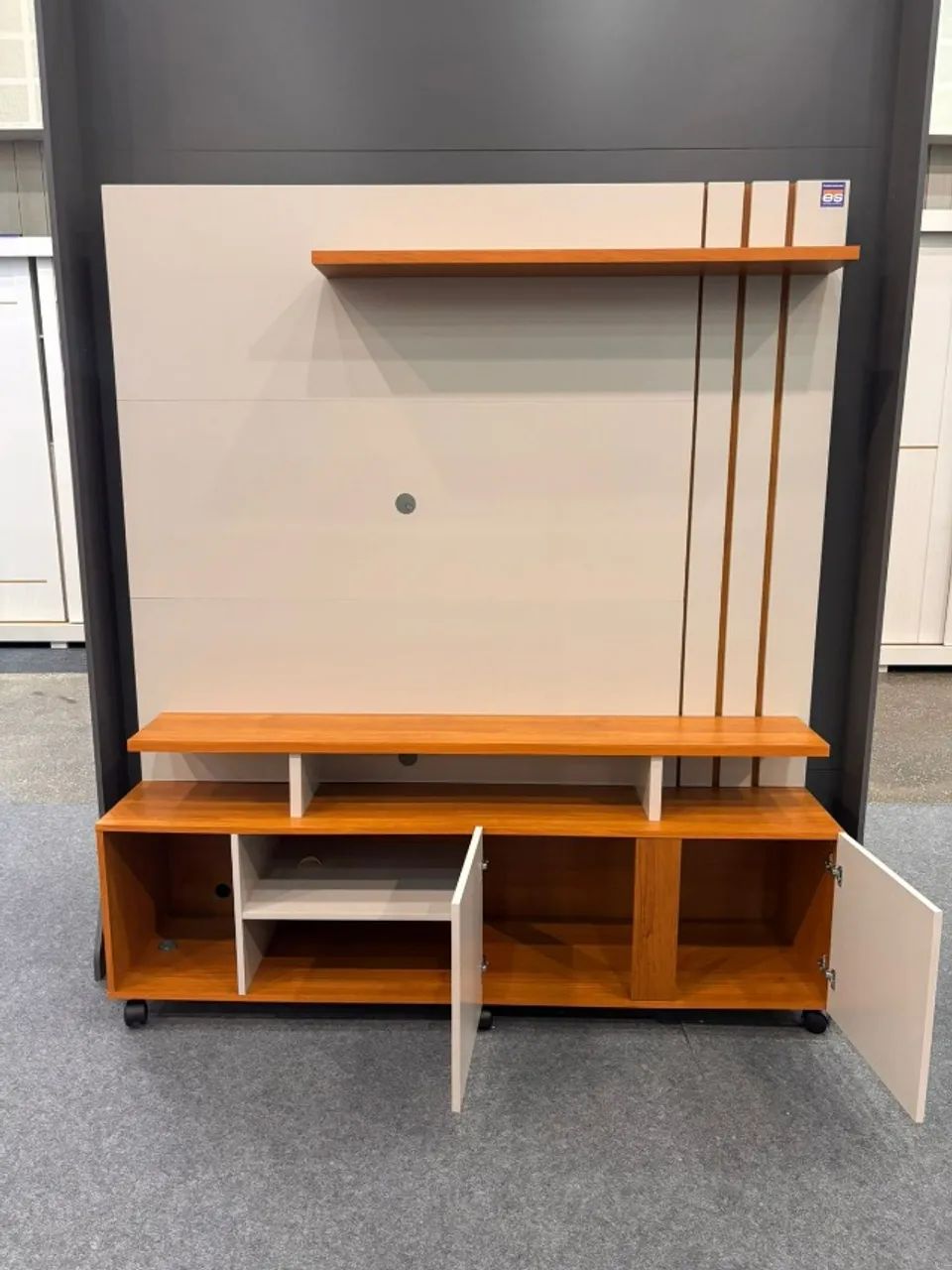 Seu Ambiente Mais Sofisticado com a Estante Home Valência em Oferta Especial - Foto 2