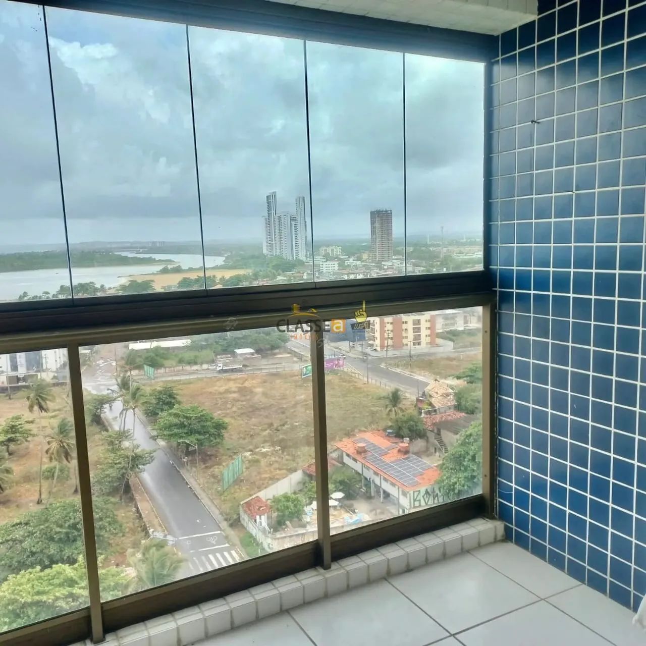 Apartamento com Vista Mar Andar Alto em Candeias - Foto 3