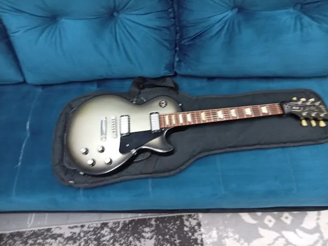 gibson studio