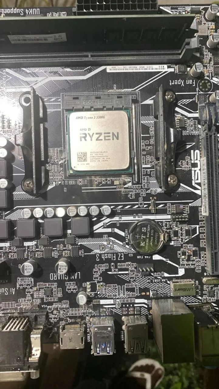 Kit Ryzen 3 3200g