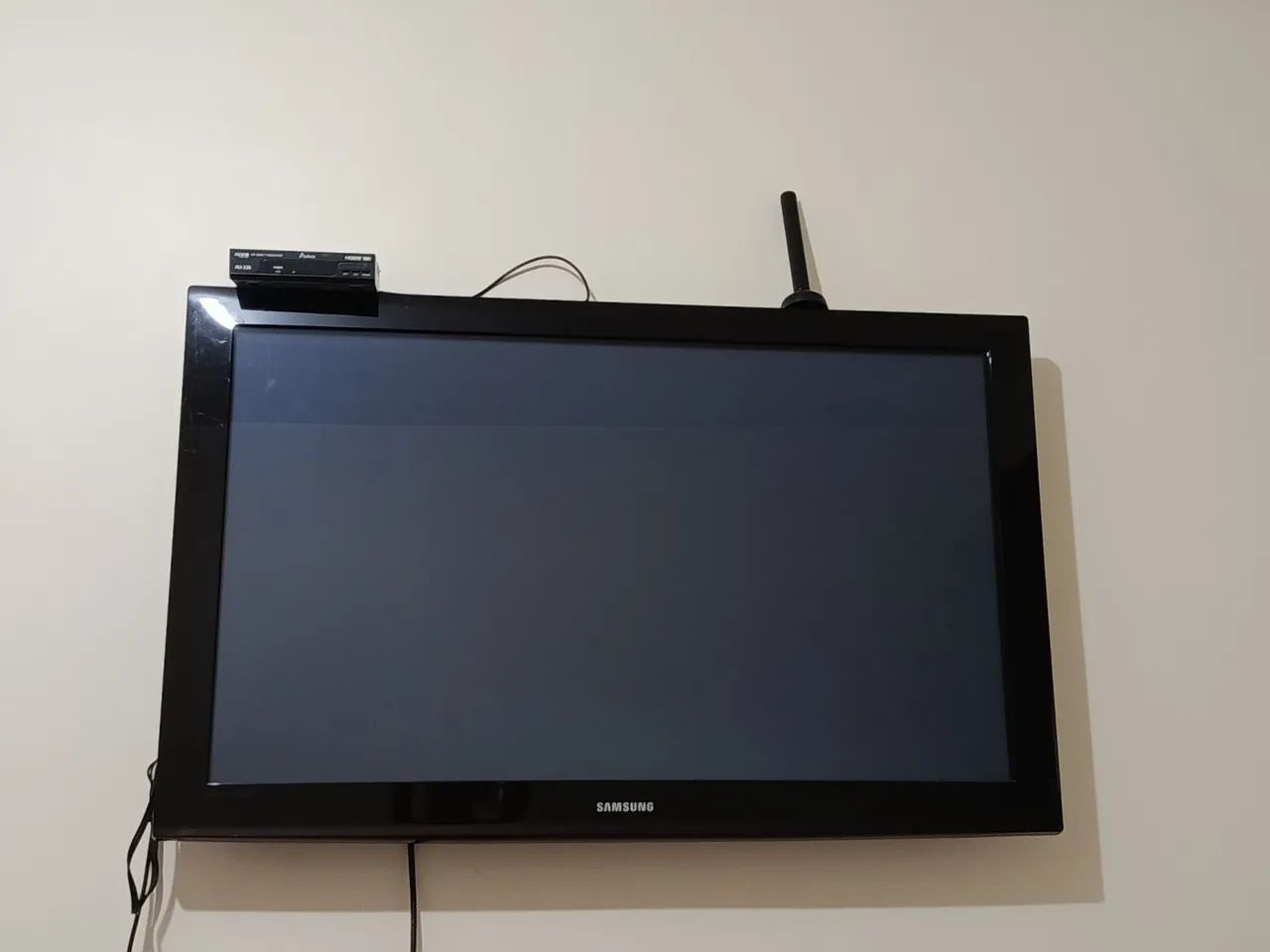 TV 66 POLEGADA, FONCINADO PERFEITA MENTEM! MOTIVO DA VENDA MUDANDO  DE ESTADO! - Foto 6