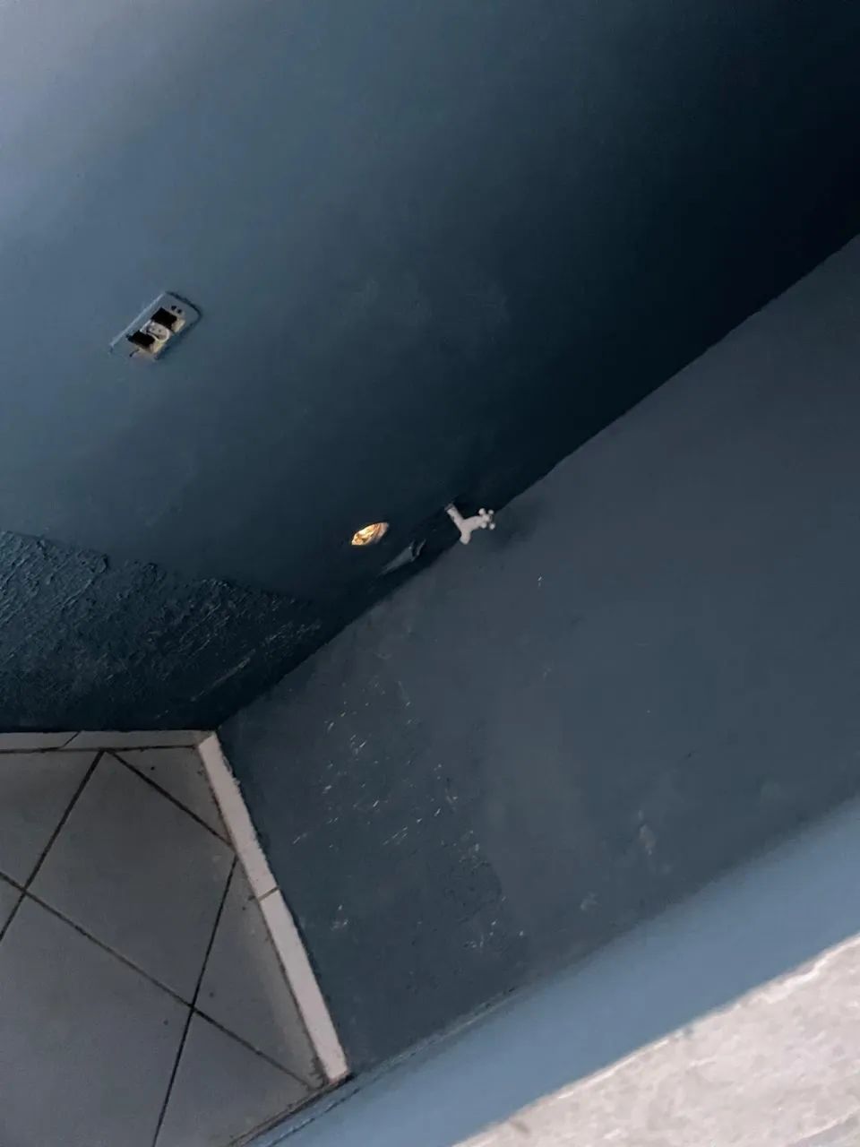 Aluga- se kitnet bairro Pantanal  próx a UFSC - Foto 4