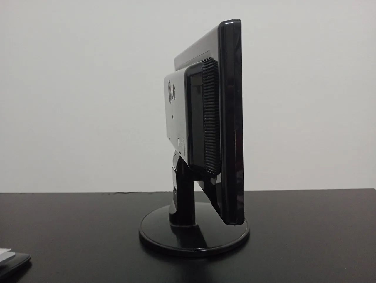 Monitor LG Flatron 15,6" - Foto 2
