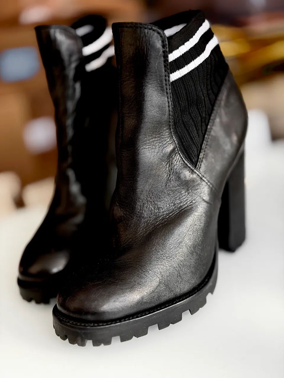 Bota de couro schutz 38/39  - Foto 3