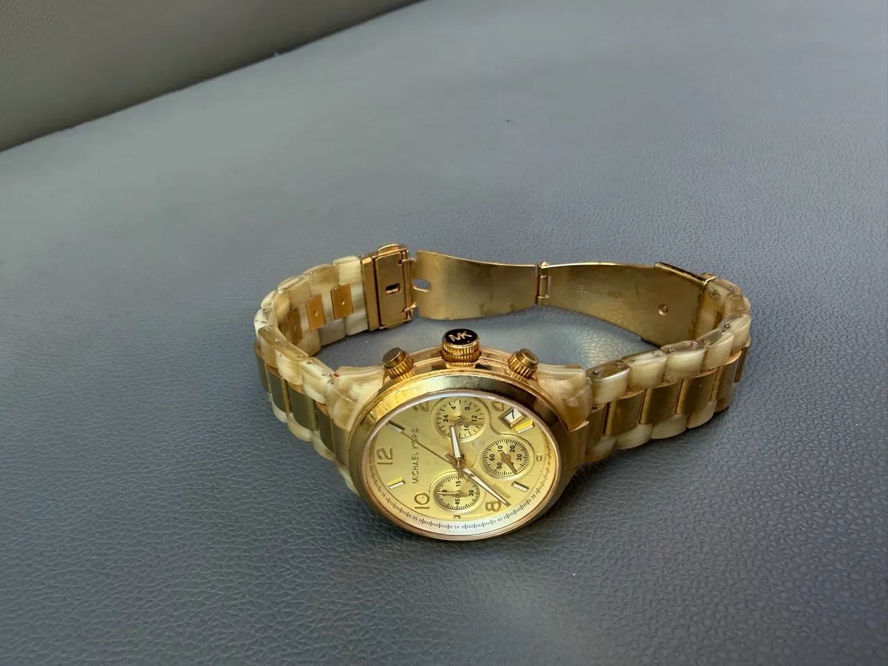 Relógio Michael Kors Original - Dourado com Acetato Bege (Feminino) - Foto 4